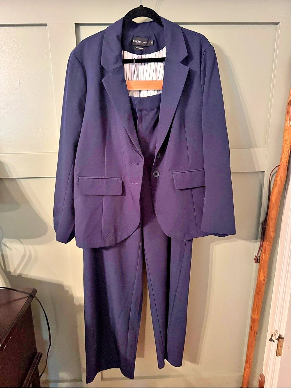 studio by torrid Women's Suit Set in Navy Blue Size 16T Like New